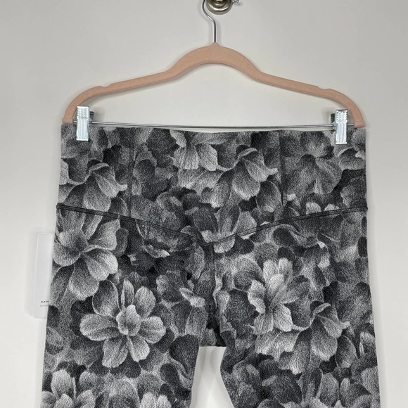 Athleta Elation Textured Tight Chakra Floral Black/ Seasalt 1X - Picture 8 of 15